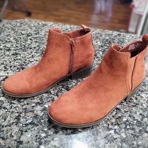 Time and Tru Women's Shoes